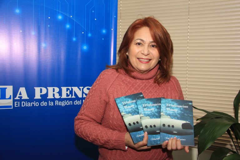 Erika Adasme Martínez lanza su libro “El Submarino Blanco”