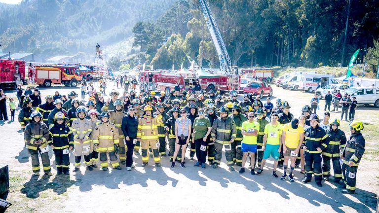 Primer “Desafío Arenas de Chile”: Encuentro deportivo unió a voluntarios de bomberos con la comunidad costina