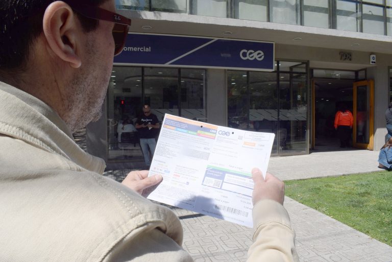 Cuentas de luz disminuirán solo 3,28% en las  principales ciudades del Maule en enero de 2026