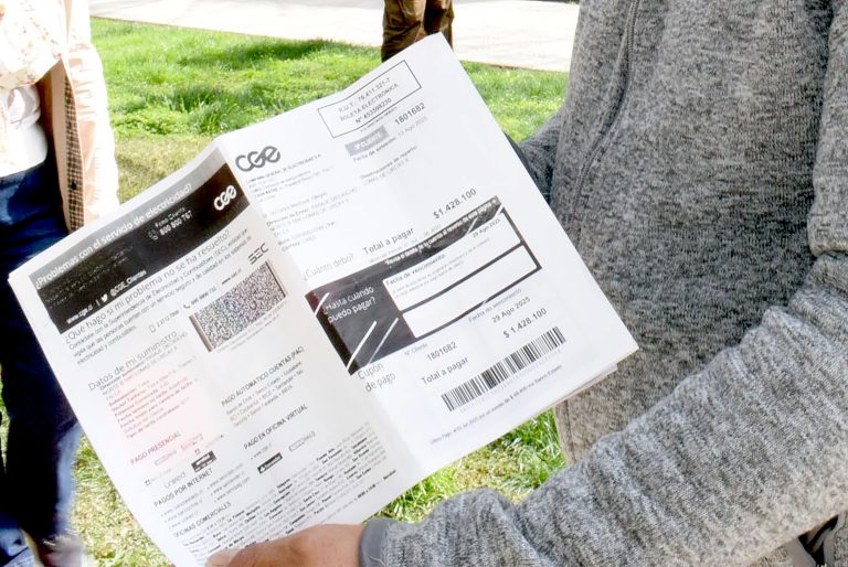 Cerca de 600 mil hogares del Maule fueron afectados por error millonario de cálculo de tarifas de la luz