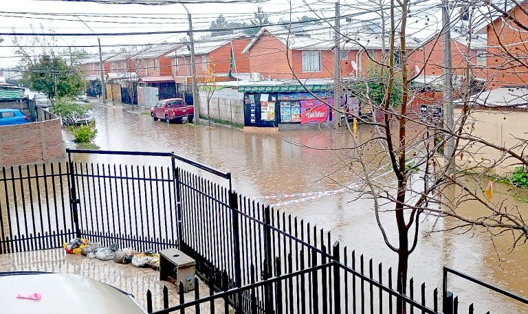 Municipio aprobó arriendo  de camión para limpiar sumideros de aguas lluvias