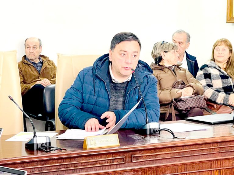 Municipio extiende plazo para postular a Hijo y Ciudadano Ilustre de Curicó 2025