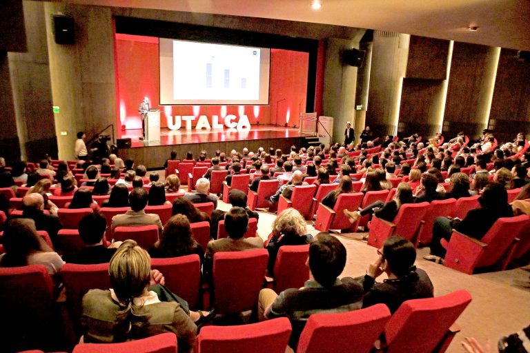 Universidad de Talca  celebró sus 44 años  recalcando la importancia de la innovación en su historia