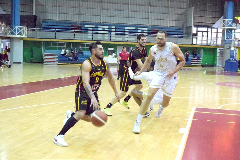 Los Leones de Quilpué  rugieron en Talca y ganaron  a Español por 55-82
