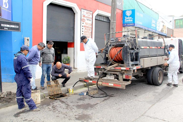 Inició operaciones camión hidrojet limpia sumideros de aguas lluvias
