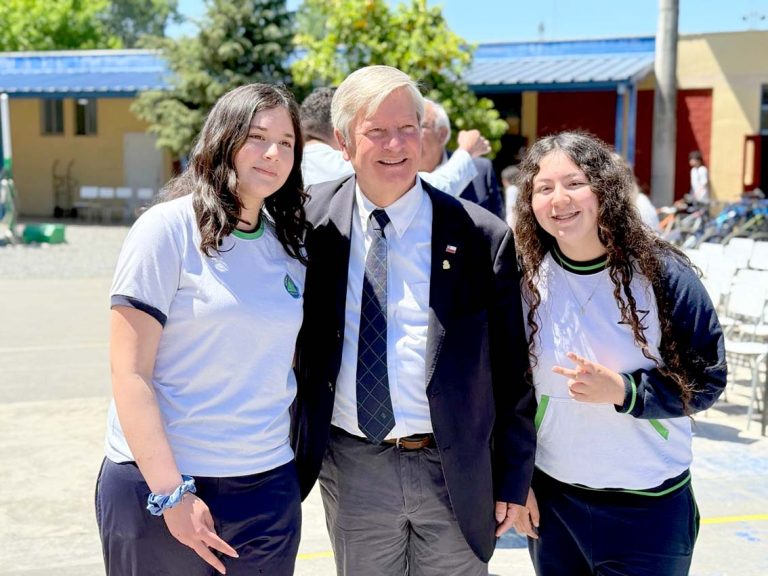George Bordachar: “Quiero mantener la educación, no entregársela a los SLEP”