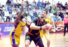 Español gana a Puente Alto en partido equilibrado hasta el final y con dos puntos de diferencia