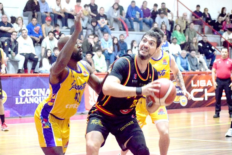 Español gana a Puente Alto en  partido equilibrado hasta el final y con dos puntos de diferencia