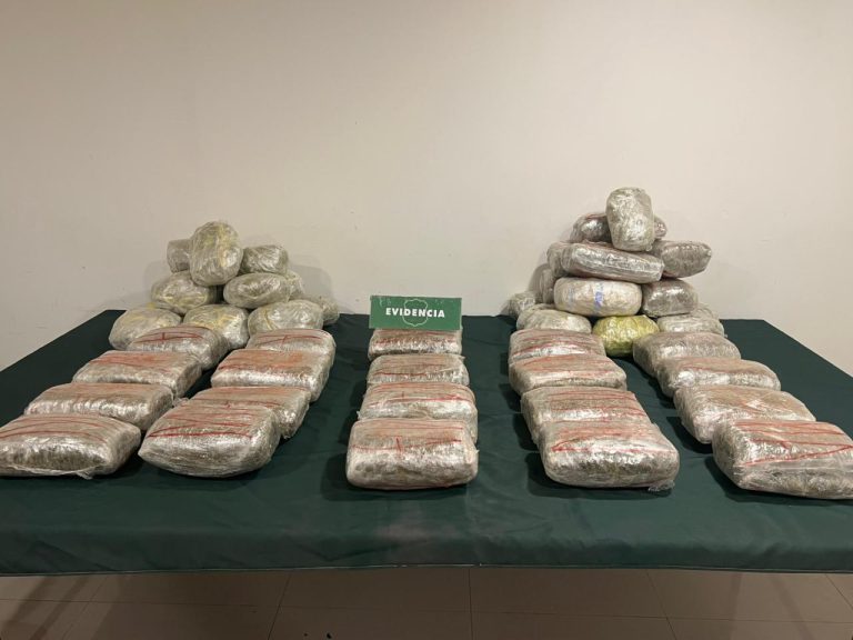 Incautan más de 40 kilos de marihuana elaborada