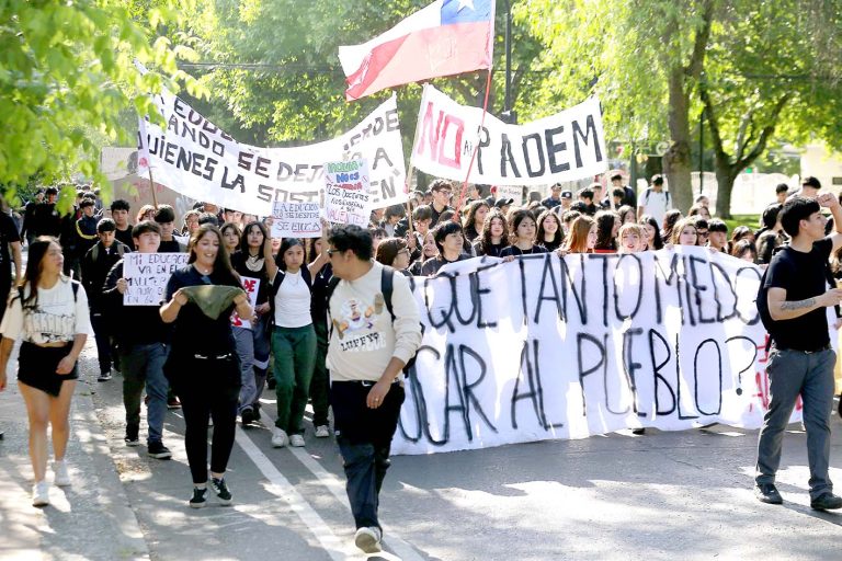 Se intensifican protestas contra Padem 2026 y críticas a mala gestión del DAEM de Talca
