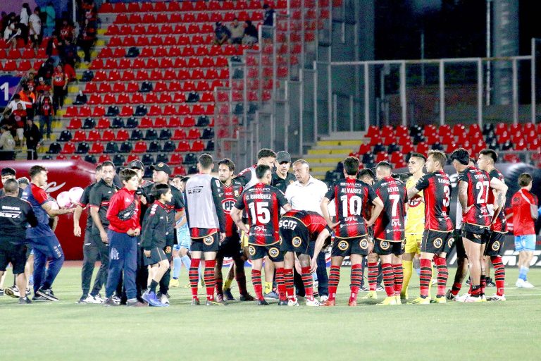 Rangers luchará contra la estadística y la  solidez defensiva de San Marcos de Arica