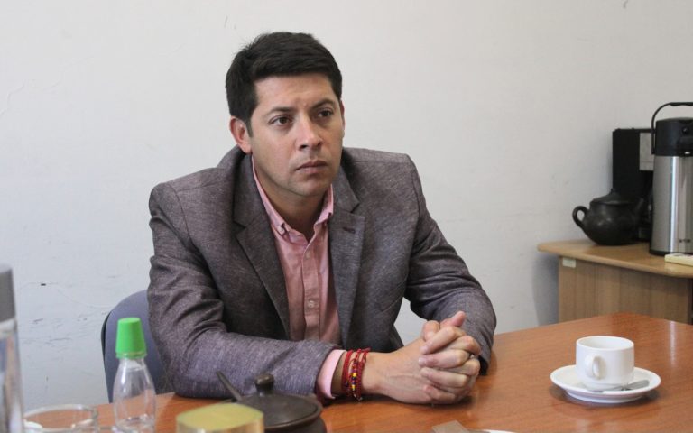 Condujo vehículo fiscal ebrio: Contraloría resuelve destituir al alcalde de Vichuquén