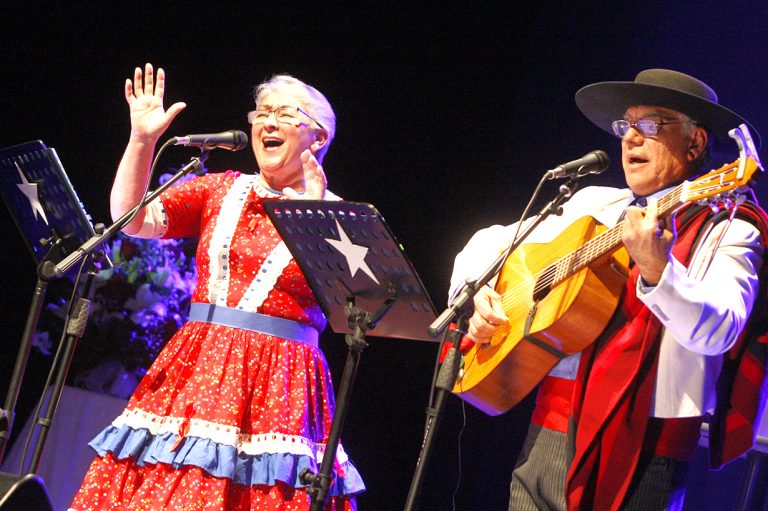 Dúo Rosa Colorada celebrará trayectoria artística en Teatro Provincial