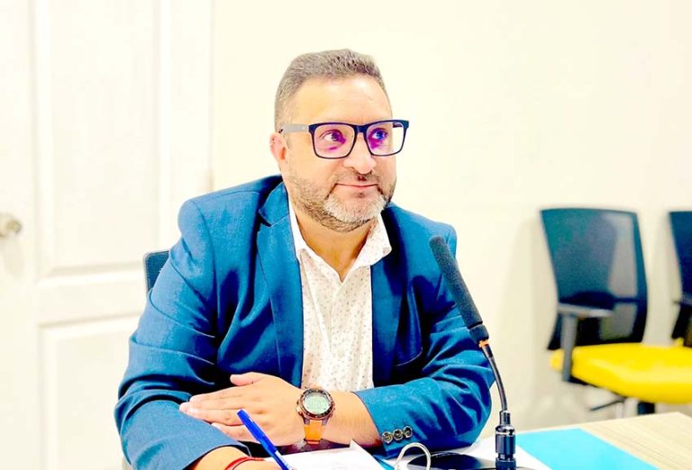 Presentan querella en contra de exadministrador de cementerio municipal