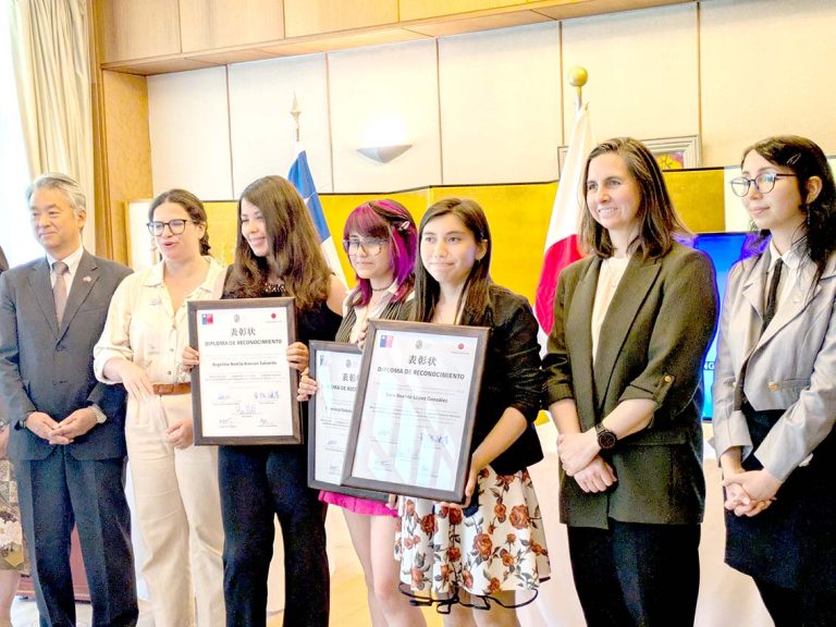 Talquinas fueron premiadas en concurso nacional impulsado por Embajada de Japón