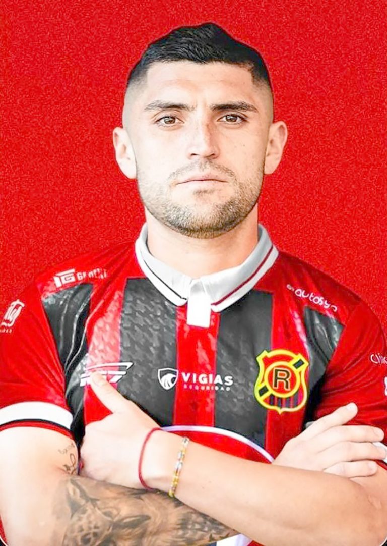 Antes de los abrazos de año nuevo Rangers confirmó tres incorporaciones al plantel que  dará la pelea por el ascenso