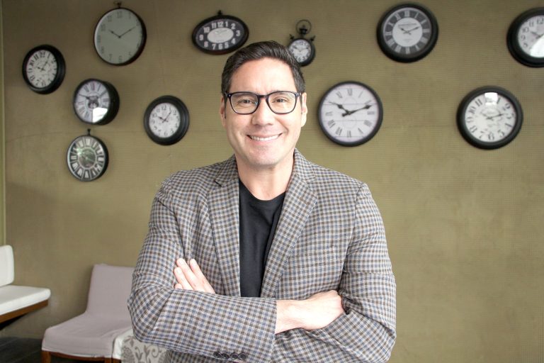 Curicano Francisco Saavedra se une a  programa para ir en ayuda de damnificados