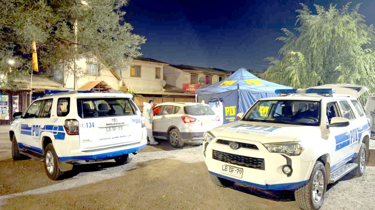 Dos jóvenes fueron acribillados a balazos y la policía despliega intensa búsqueda de los autores