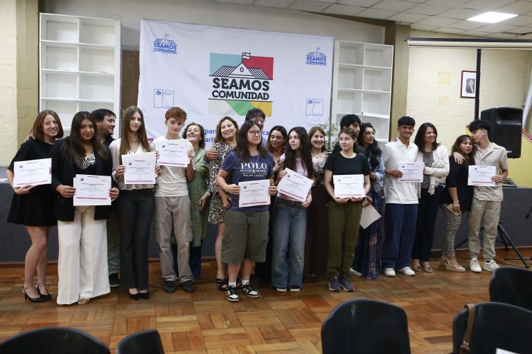 Homenajearon a estudiantes con trayectorias educativas destacadas y buenos resultados en la PAES