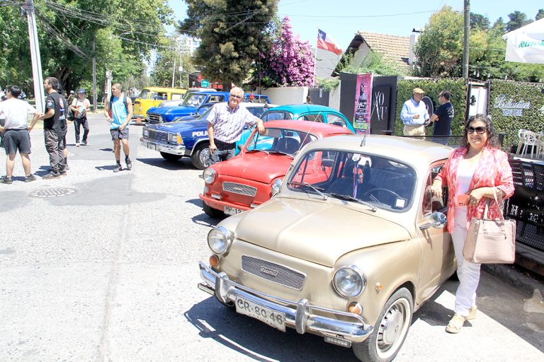 Con “joyitas” de la época se lanzó Expo Raid Internacional de Vehículos Antiguos 2026