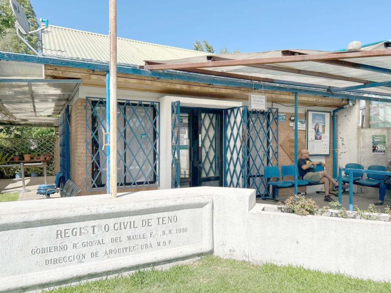 Municipio de Teno y GORE buscan  modernizar oficina del registro civil