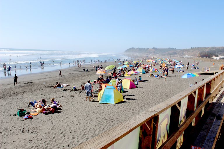 Licantén y Molina: los destinos que lideran  el turismo veraniego en  la Provincia de Curicó