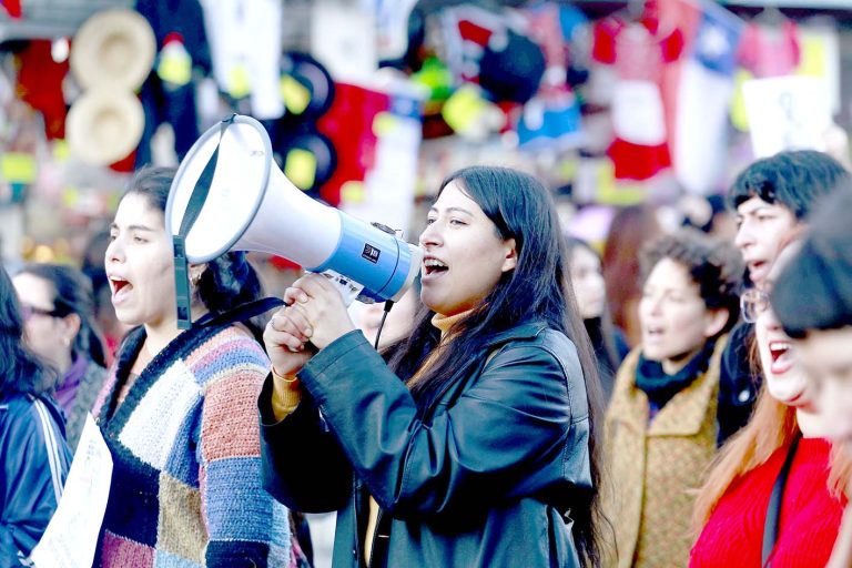 Hija de María Ignacia González criticó la no revisión de todos los puntos detectados por dron para descartar Río Loncomilla