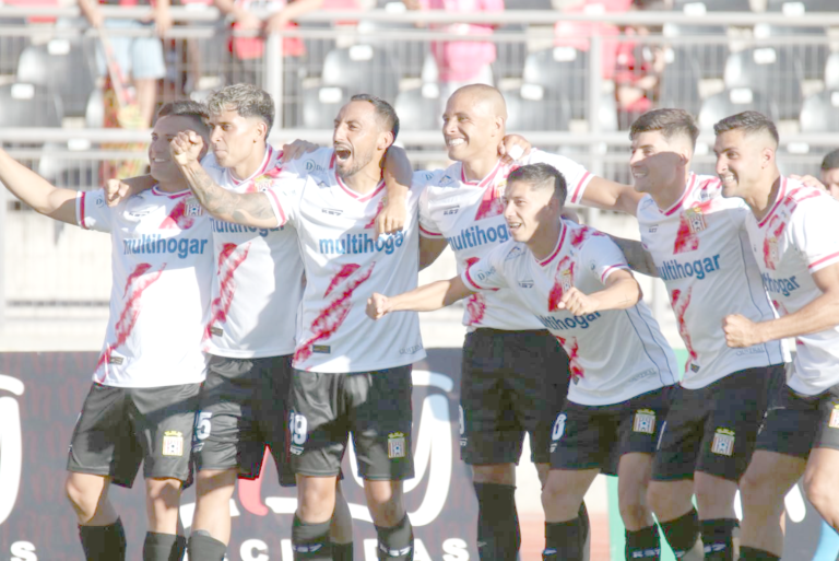 La torta hoy amaneció  más dulce: Rangers  lamenta su peor derrota 1-2 ante Curicó Unido